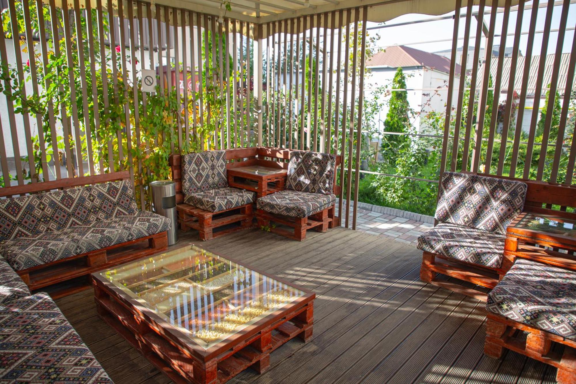 Casablanca Apart Hotel Бишкек Экстерьер фото