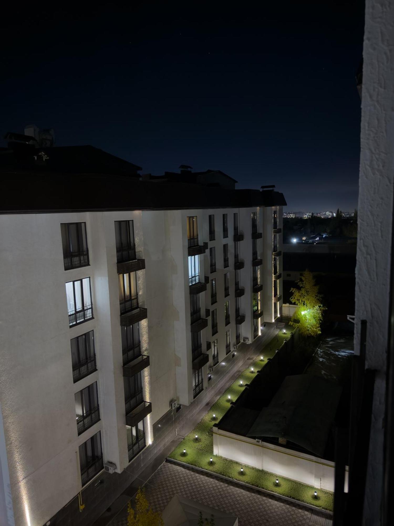 Casablanca Apart Hotel Бишкек Экстерьер фото