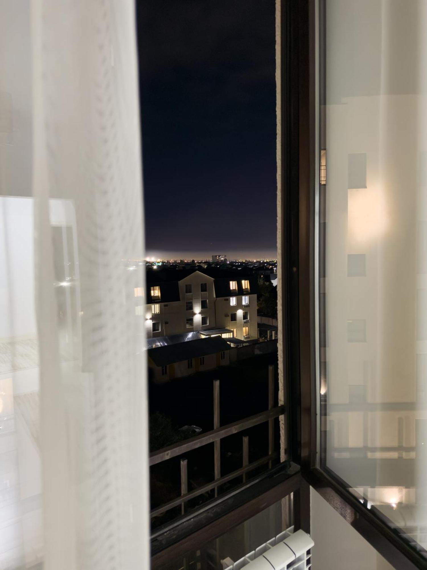 Casablanca Apart Hotel Бишкек Экстерьер фото