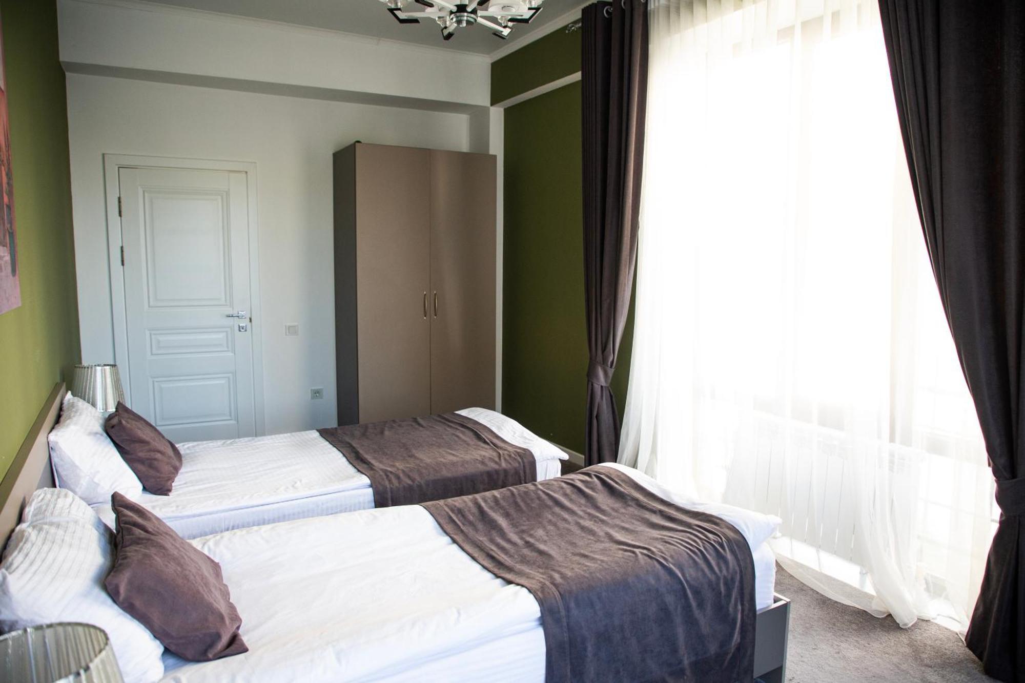 Casablanca Apart Hotel Бишкек Экстерьер фото