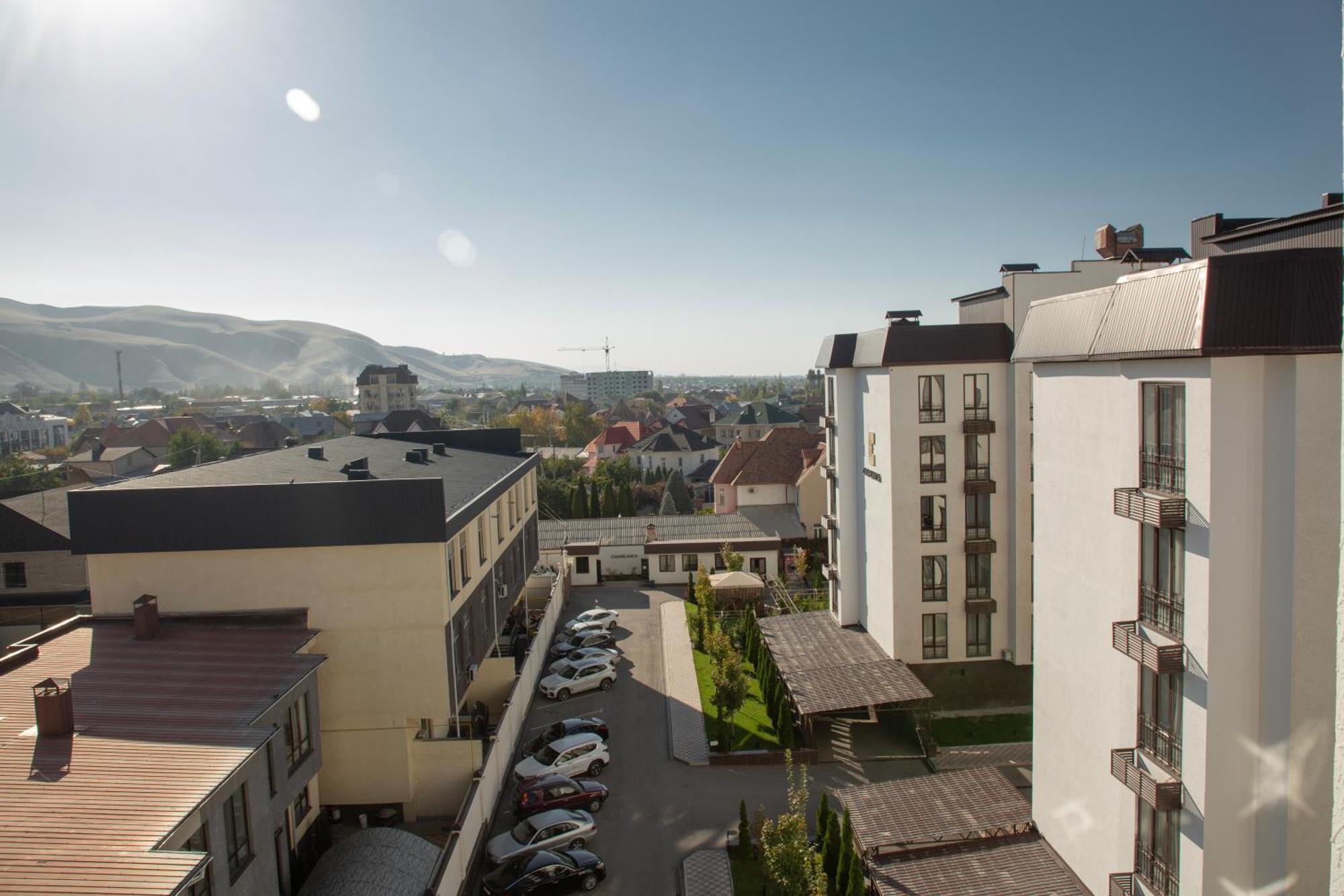 Casablanca Apart Hotel Бишкек Экстерьер фото